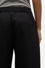 Saheavens Trousers in Black