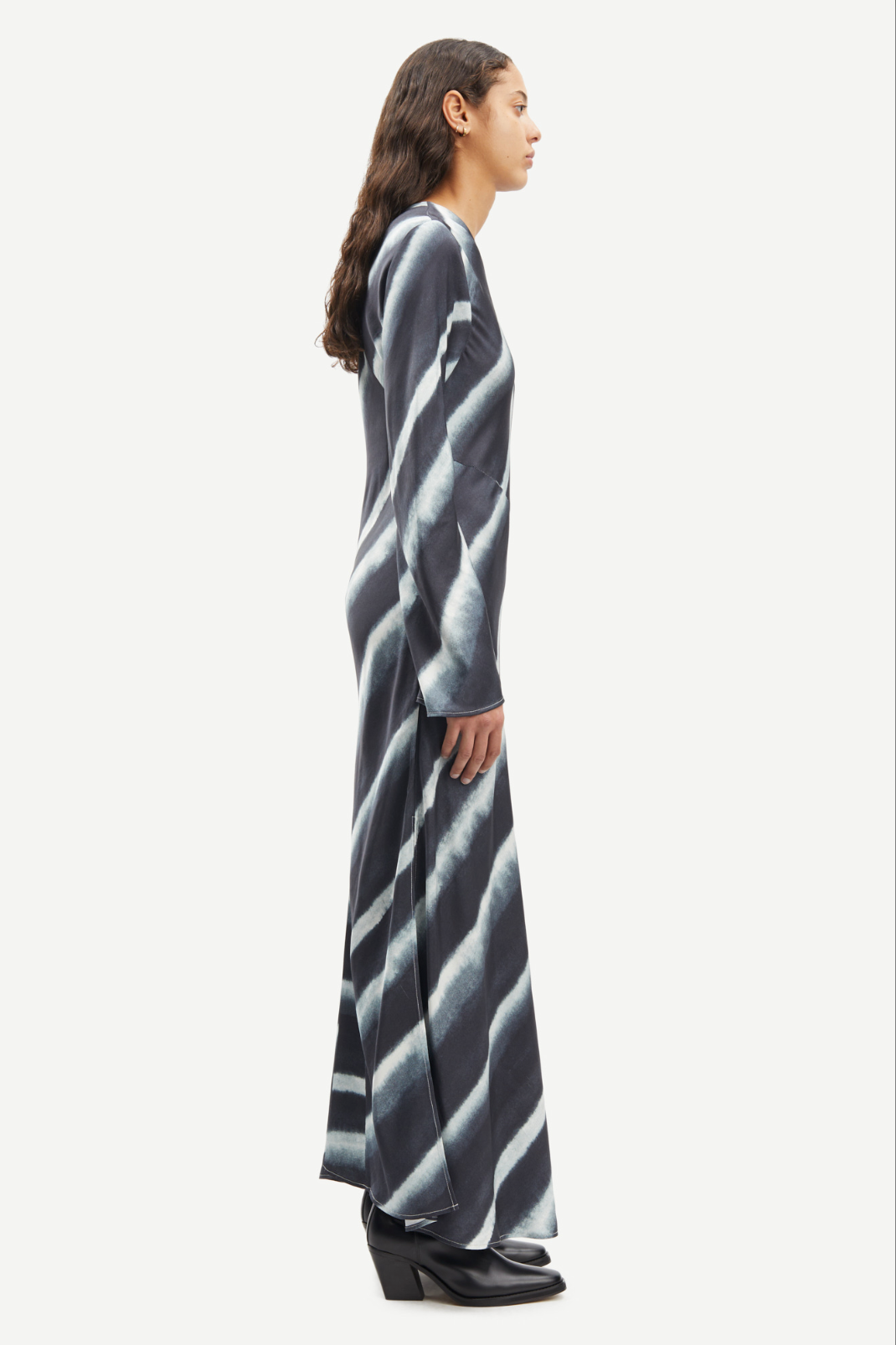 Madeleine Dress in Striped Ombre Blue