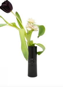 Mouth Pilar Vase in Black