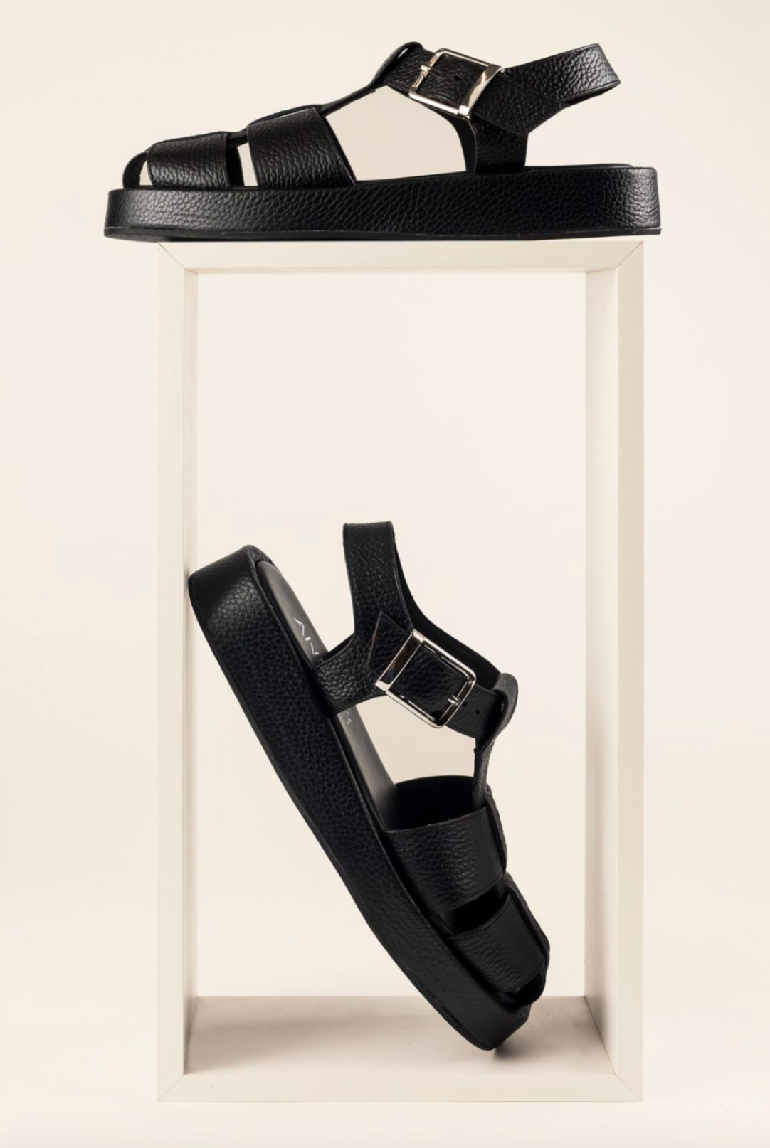 Fisherman Sandal in Black