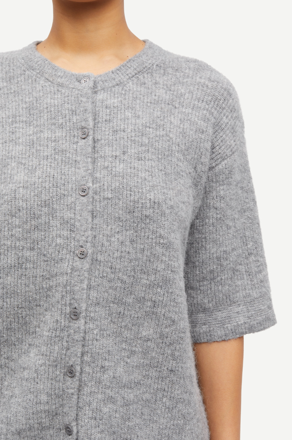 Saanoura SS Cardigan in Grey Mel