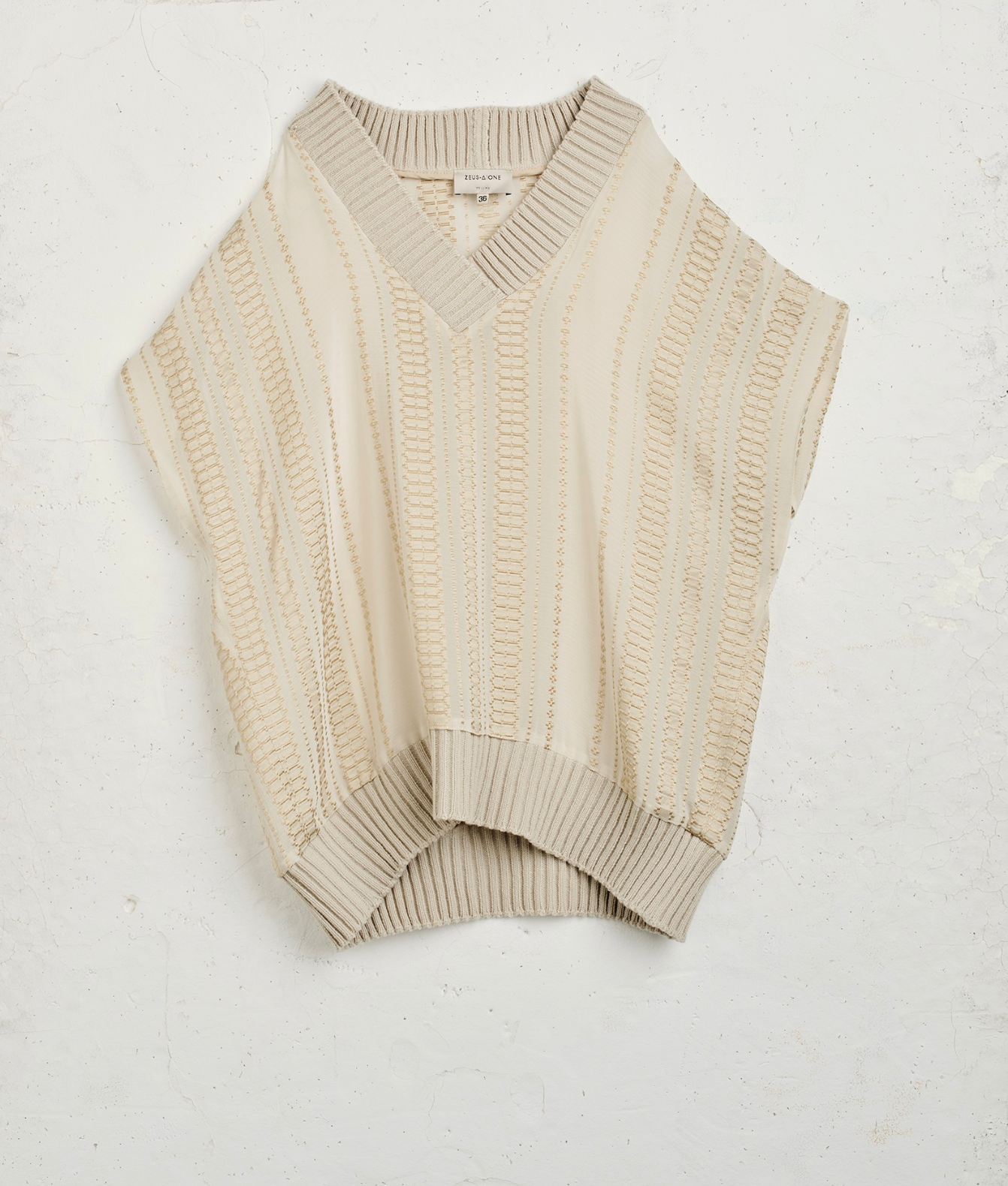 Syros in Beige/Gold