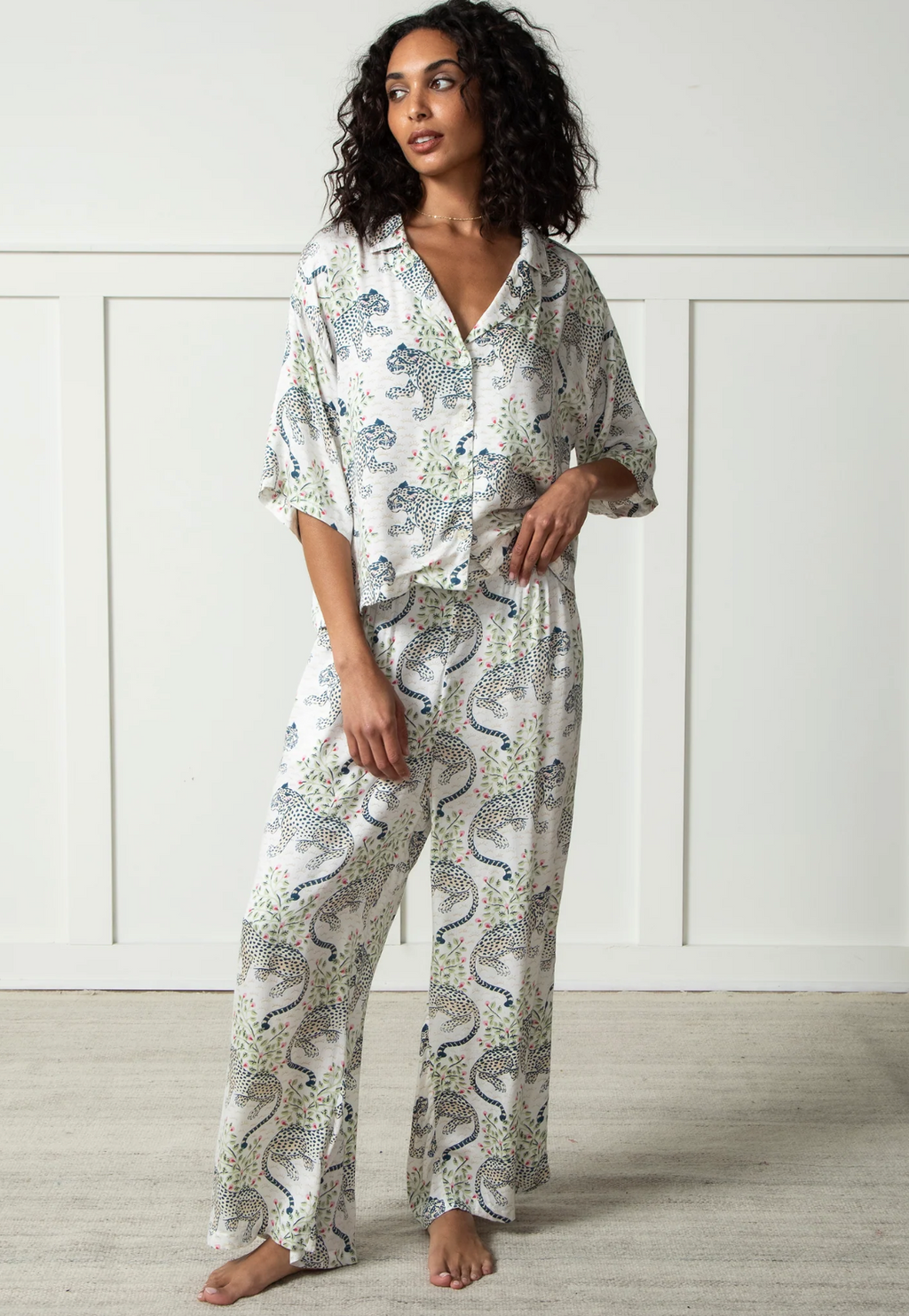 Eco Satin Wildest Dreams Set in Bagheera - Wedding Cake