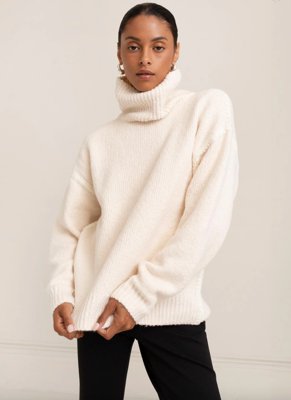 Ari Turtle Neck Sweater in Cream