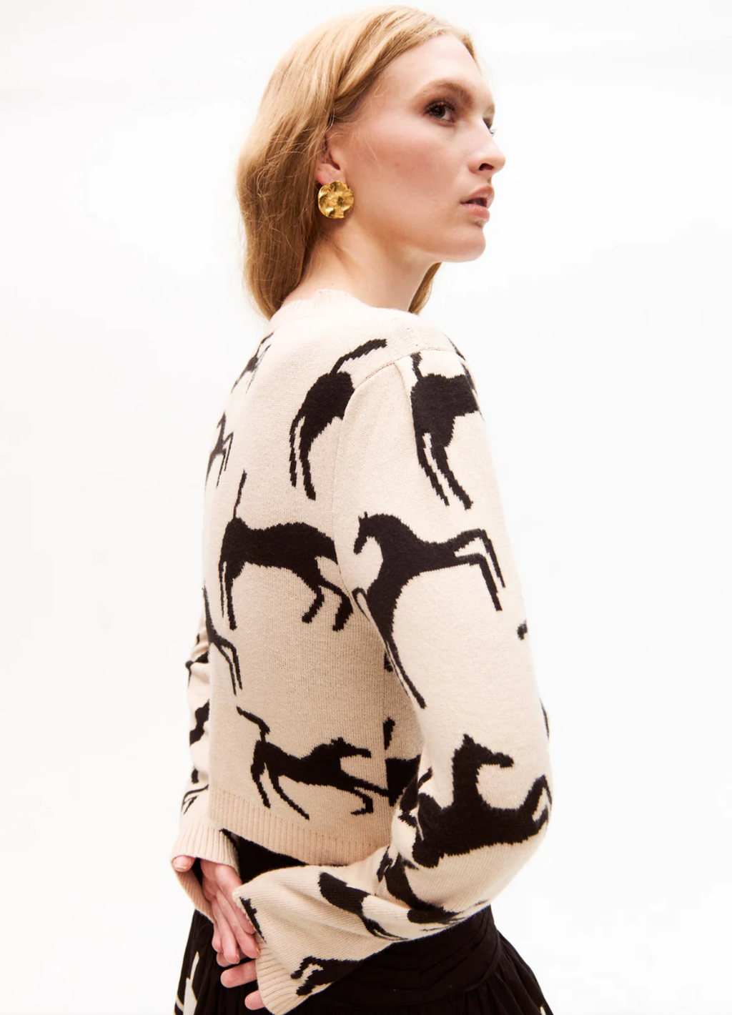 Cardigan Wild Horses in Off White/Black
