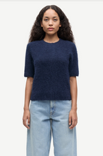 Sajeanne Top in Salute