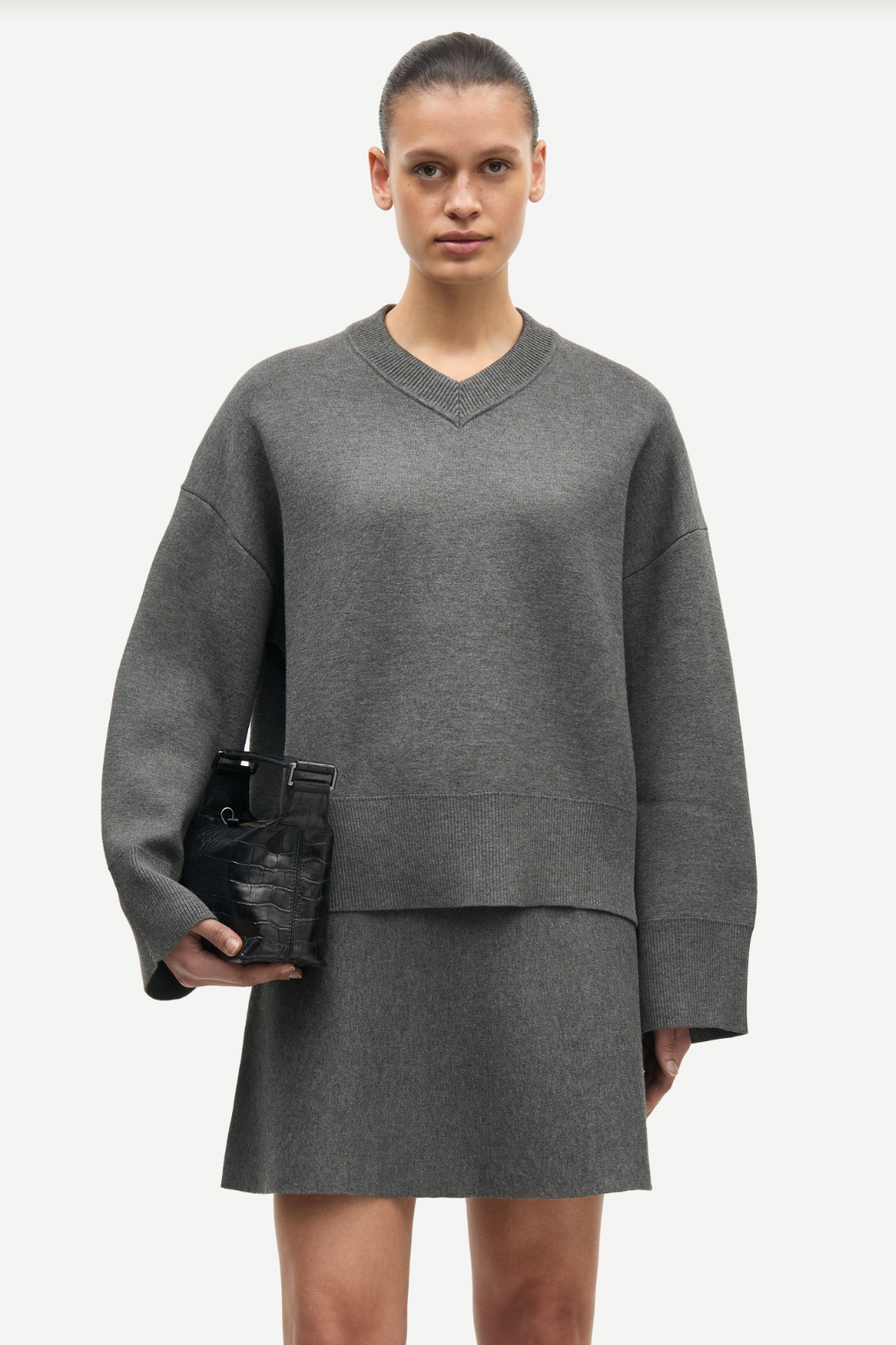Salula V-Neck Sweater in Dark Grey