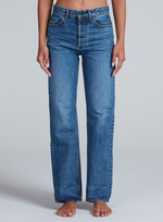 Rosebowl Jean in Port