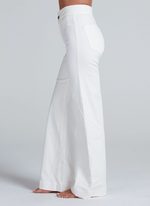 Brighton in Ivory