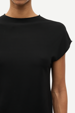 Saumi Top in Black