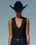 Canyon Deep V in Black