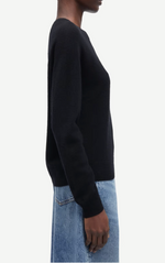 Boston O-Neck in Black