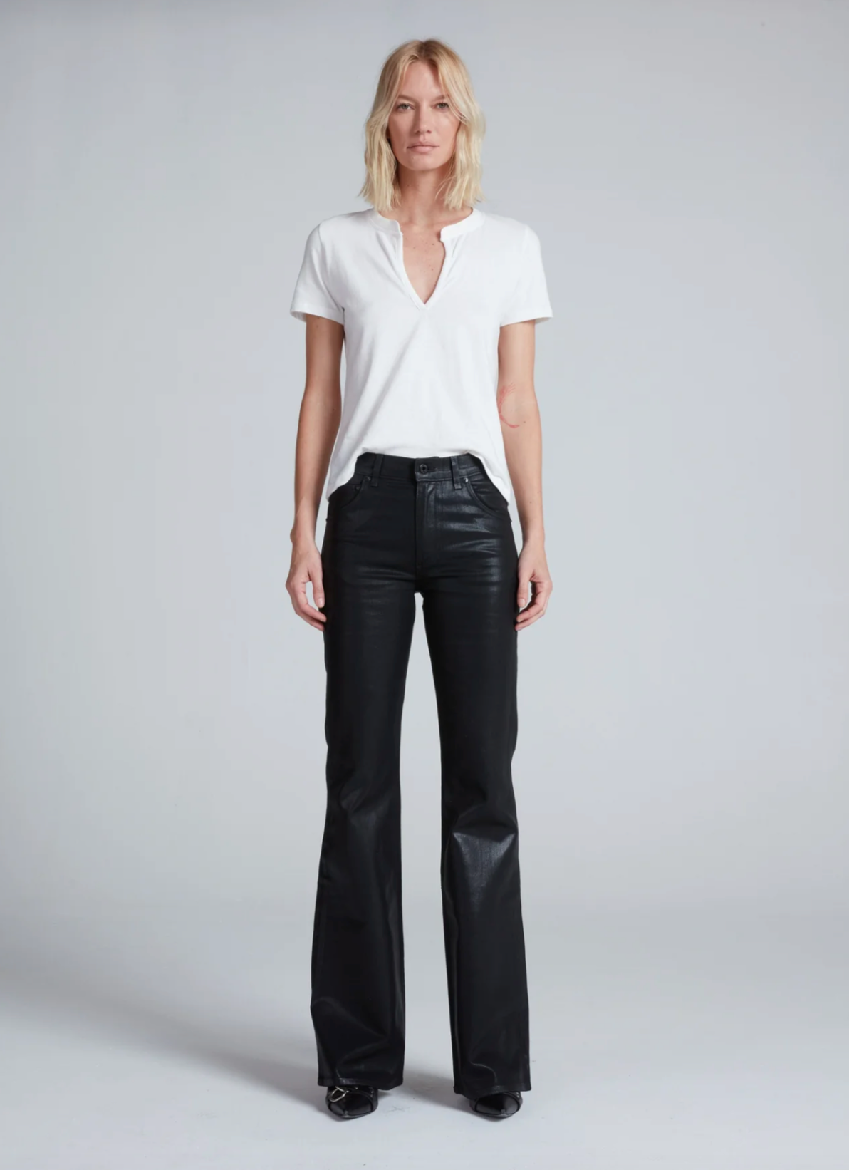 Bond Street in Coated Black