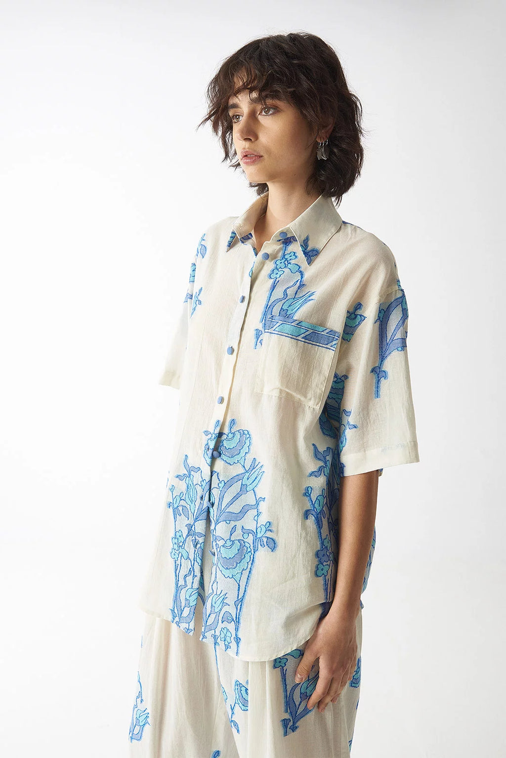 Marietta Long Shirt in Blue Flowers