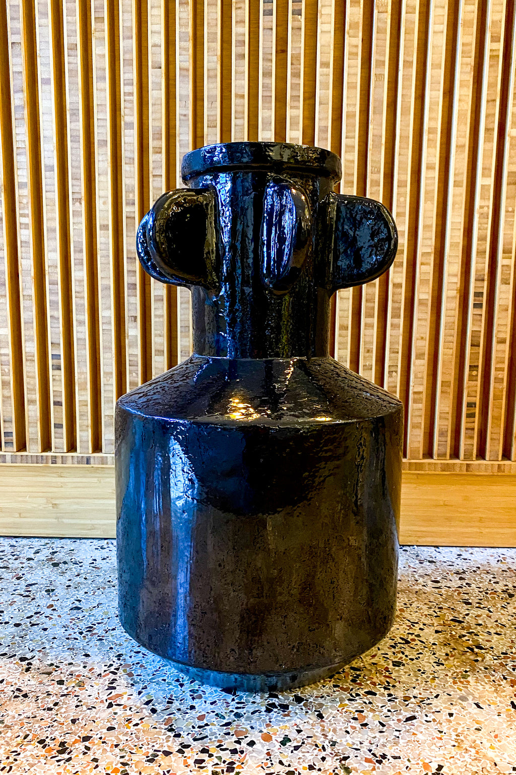 Spindale Short Black Vase